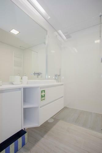 Liiiving In Porto - Luxury River View Apartments