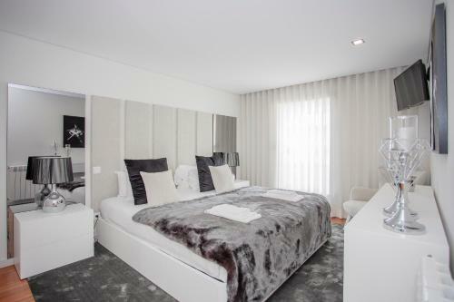 Liiiving In Porto - Luxury River View Apartments