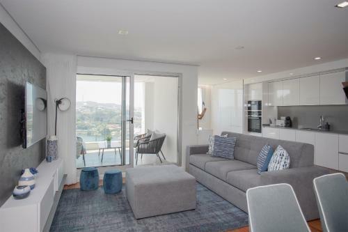 Liiiving In Porto - Luxury River View Apartments