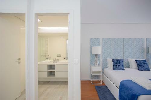 Liiiving In Porto - Luxury River View Apartments