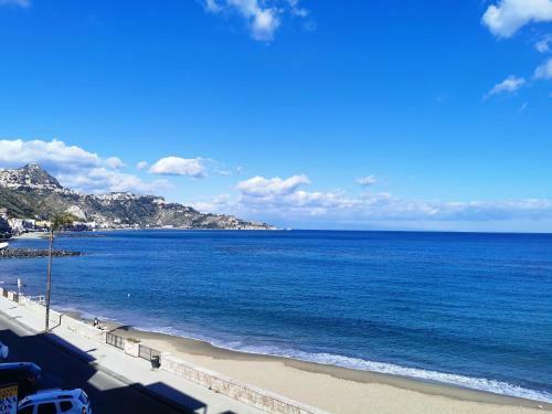 Nesea Naxos - Sicilian Suite