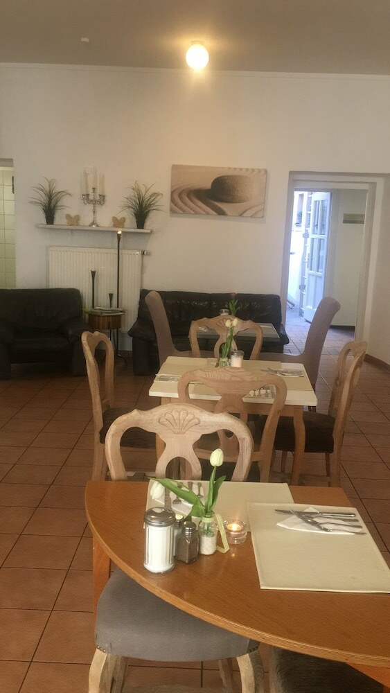 Hotel Sandstern