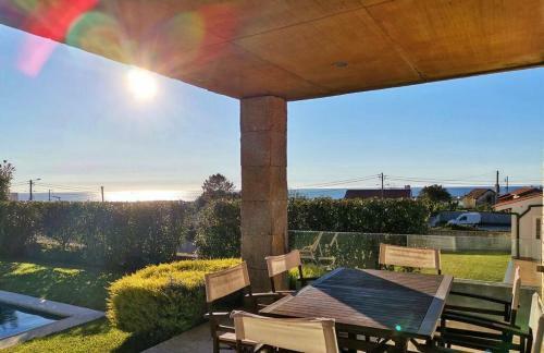 Hill & Beach House
