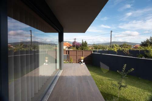 Abra�os Dos Av�s - Casas De Aldeia