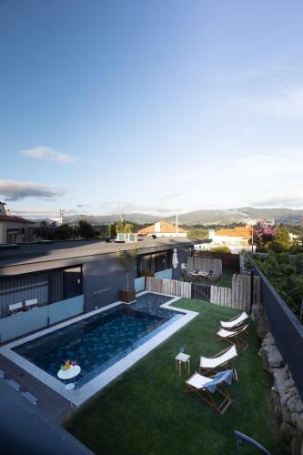 Abra�os Dos Av�s - Casas De Aldeia