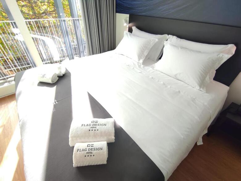 Flag Design Hotel