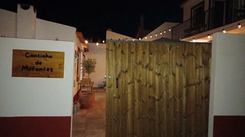 Hostal Cantinho De Milfontes