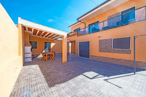 Azeit�o Damas Villa
