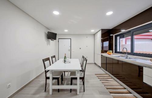 Azeit�o Damas Villa