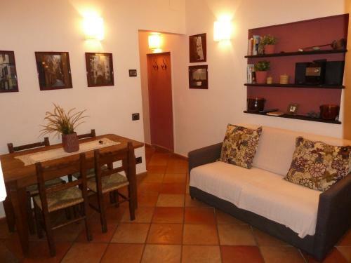 Casa Orefici, 3 Apartments Front Aquarium!