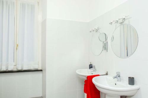 Hostal Leone X Genova Affittacamere