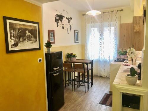 Genova Center Apartment - San Martino