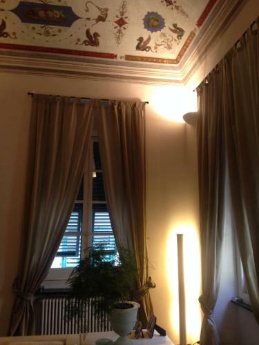 Hostal F&m Home Downtown