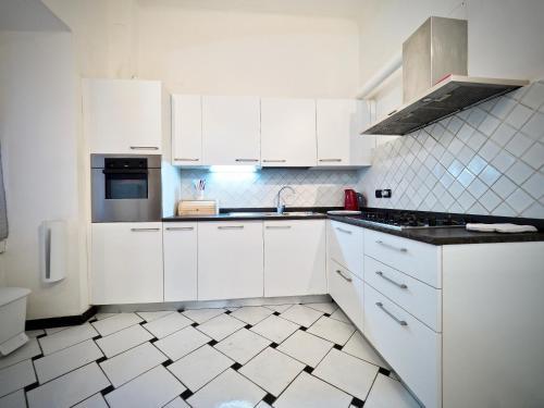 Apartamento Dimora Di Famagosta Centro - Genovabnb It