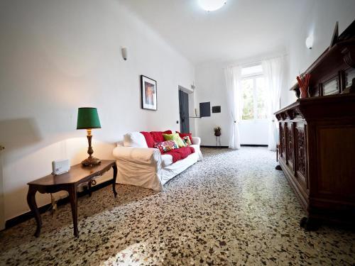 Apartamento Dimora Di Famagosta Centro - Genovabnb It