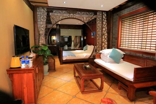 Hotel Lijiang He Mu Ju Family Inn
