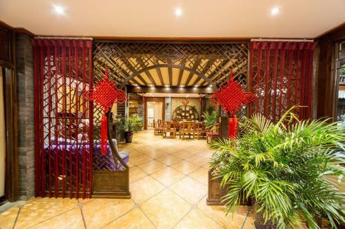 Hotel Lijiang He Mu Ju Family Inn