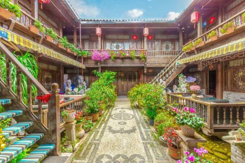 Hotel Lijiang He Mu Ju Family Inn
