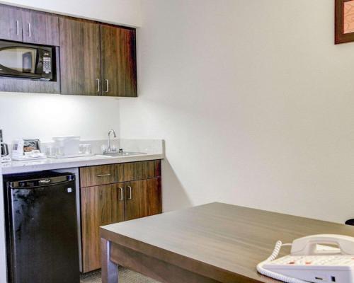 Hotel Comfort Suites - Weston
