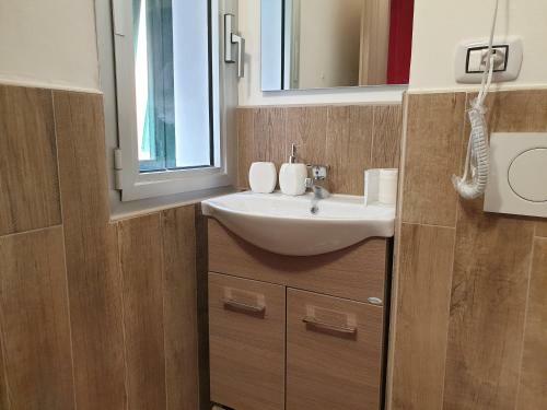 Hostal House Leomar Di Sara