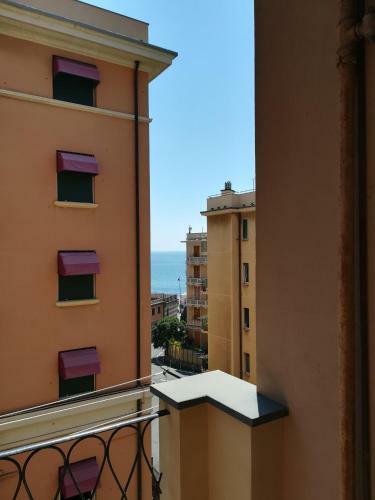 Hostal Accanto Al Gaslini