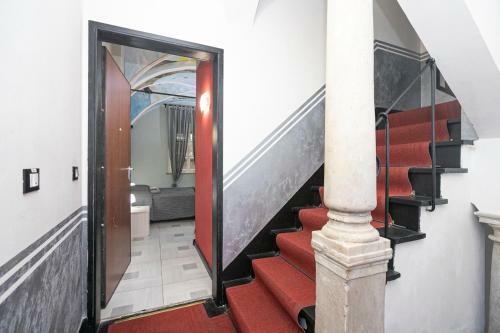 Hostal Torre Degli Orefici Dimora Medioevale