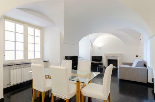 Altido Splendid 1-br Apartment In Central Genoa
