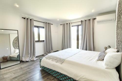 Cozy Luxury Pool Villa Bali With A Big Privat Garden