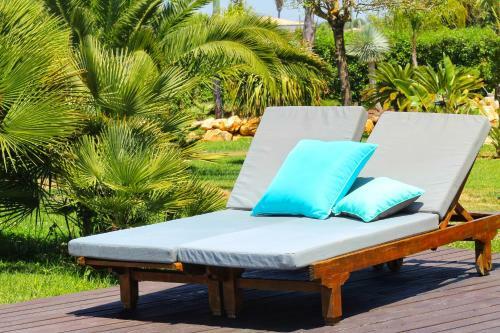 Cozy Luxury Pool Villa Bali With A Big Privat Garden