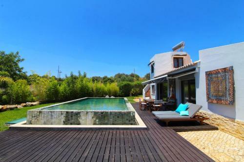 Cozy Luxury Pool Villa Bali With A Big Privat Garden