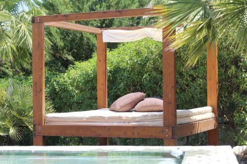 Cozy Luxury Pool Villa Bali With A Big Privat Garden