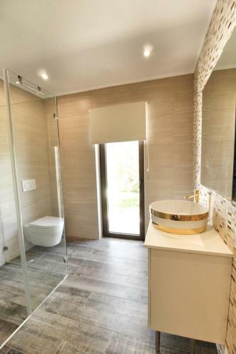 Cozy Luxury Pool Villa Bali With A Big Privat Garden