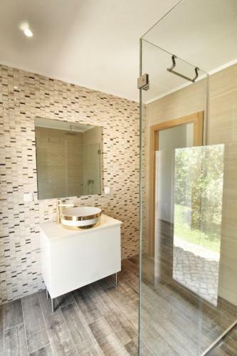 Cozy Luxury Pool Villa Bali With A Big Privat Garden