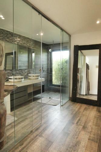 Cozy Luxury Pool Villa Bali With A Big Privat Garden