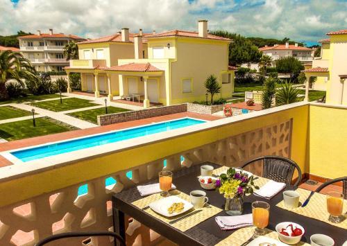 Apartamento Praia Del Rey Pool View Bythe Sea