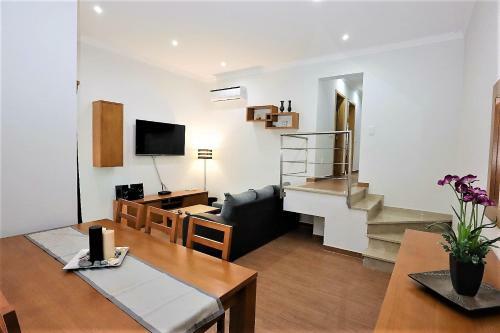 Home Encosta Dos Salgados By Bedzy - Private Jacuzzi