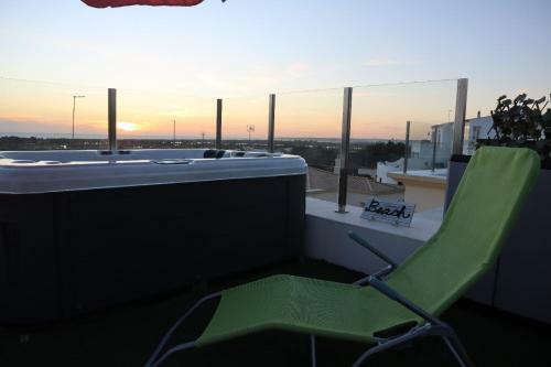 Home Encosta Dos Salgados By Bedzy - Private Jacuzzi