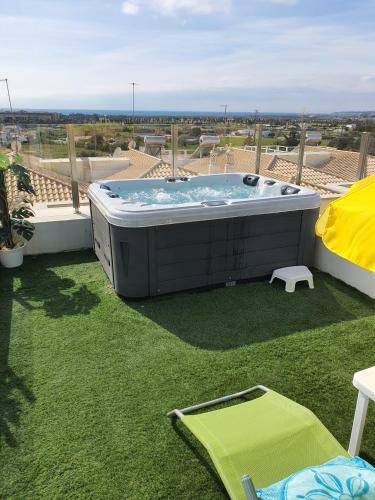 Home Encosta Dos Salgados By Bedzy - Private Jacuzzi