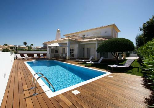 Vista Villa Joia
