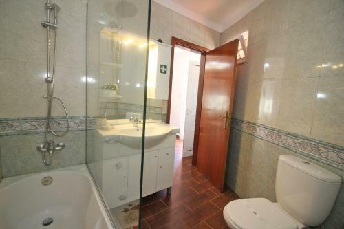 Eira Da Costa House