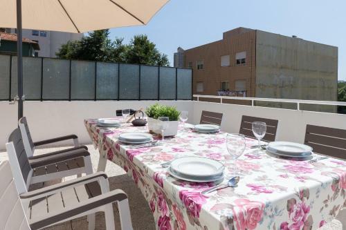 Apartamento Lovely Flat With Charming Terrace By Host Wise