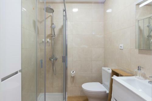 Apartamento Lovely Flat With Charming Terrace By Host Wise