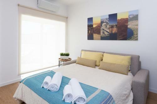 Apartamento Lovely Flat With Charming Terrace By Host Wise