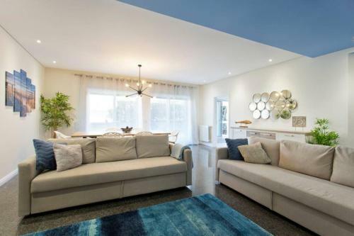 Beach & Sunset - Luxury Apartment