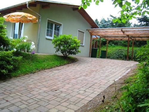 Modish Apartment In Sohl With Terrace