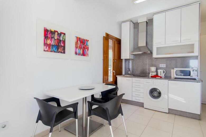 Happyvila Apartments