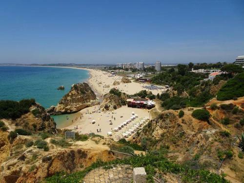 One Bedroom Apartment With Stunning Views
