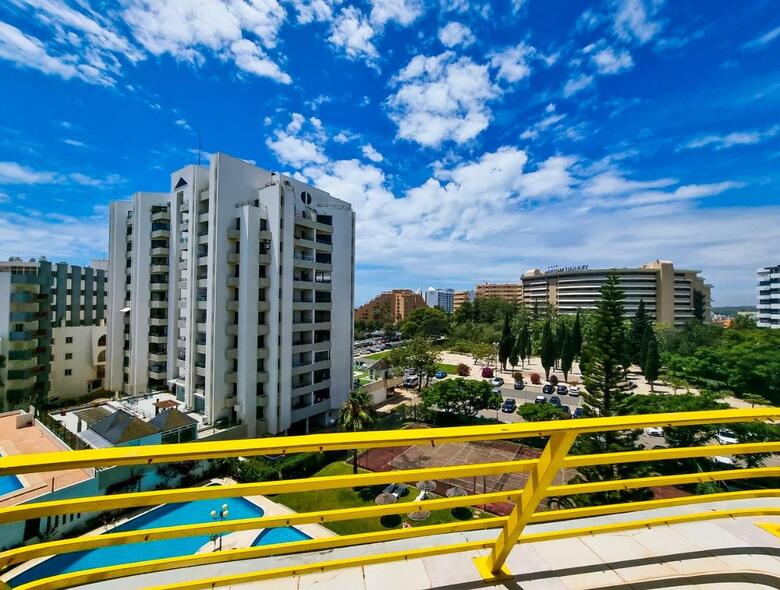 Flh Vilamoura Sunny Apartment With Pool