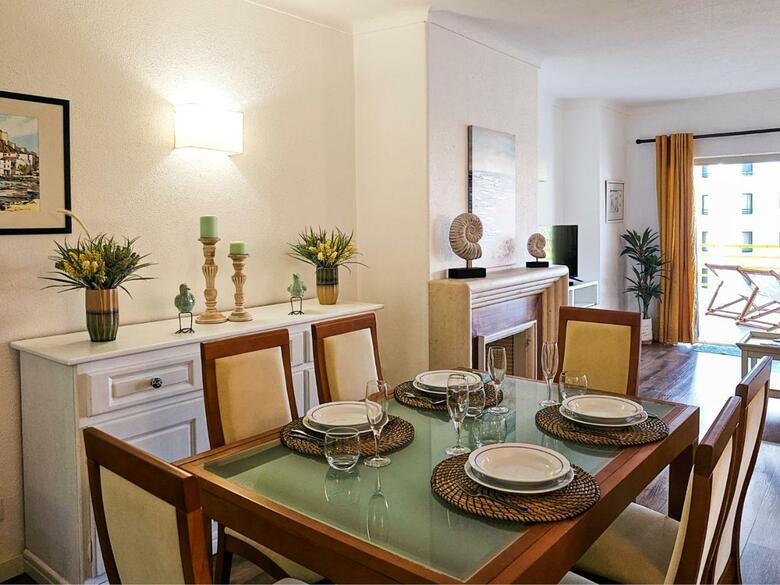 Flh Vilamoura Sunny Apartment With Pool