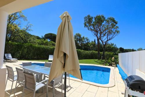Villa Amendoeira 4 - Clever Details